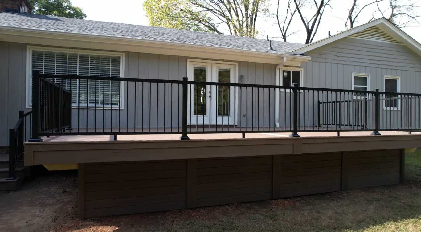 Professionally built deck with sturdy construction in San Tan Valley